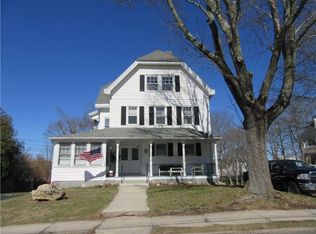 8 Spruce St FLOOR 2, Westerly, RI 02891