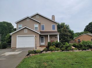 113 Meadow Creek Ln, Mooresville, NC 28117