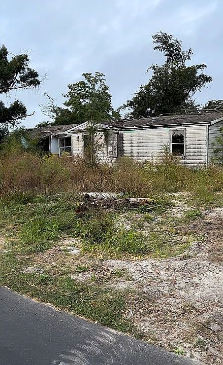 1st image of 997 Detroit Ave