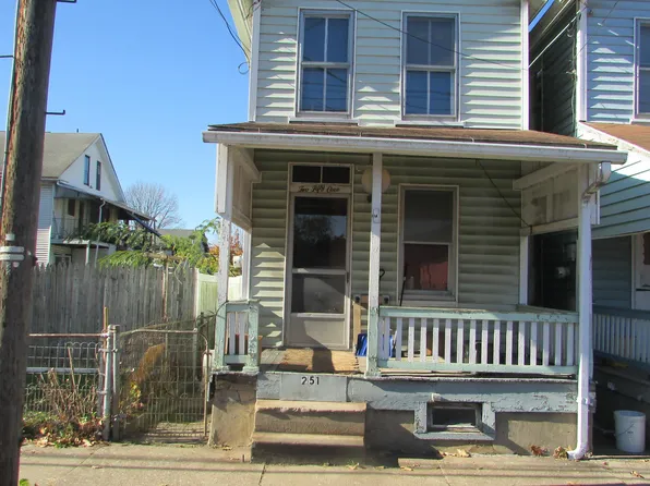 249 S Awl St, Sunbury, PA 17801