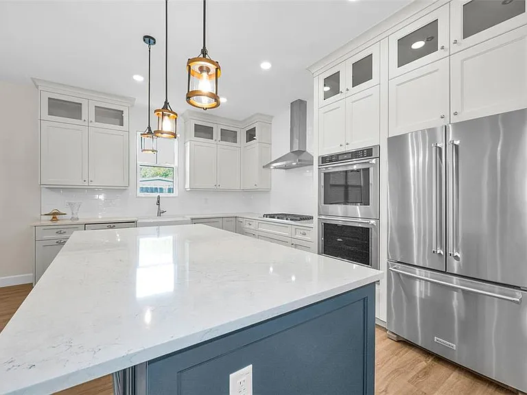 522 Louden Ave — Photo 17
