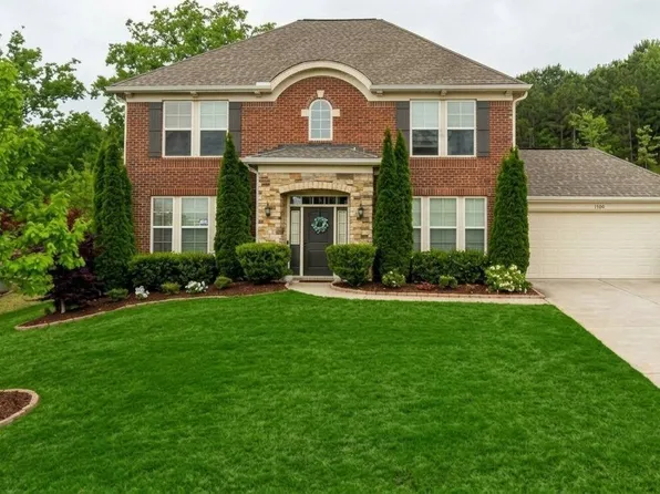 1935 Bromwick Ct, Cumming, GA 30040