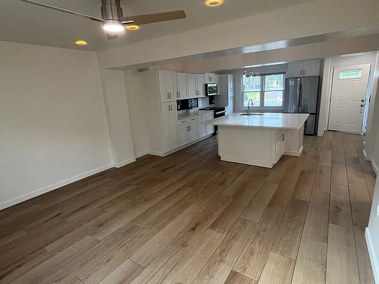 2 Alice Ct — Photo 26