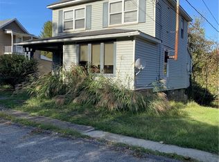 384 Market St, Clarksville, PA 15322