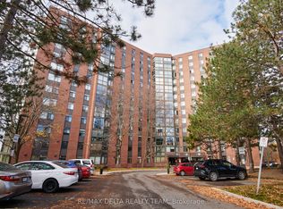 2871 Richmond Rd #111, Ottawa, ON K2B8M5