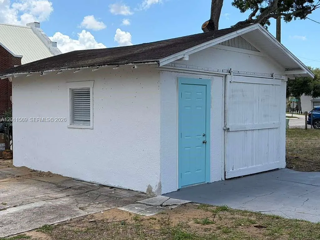 4 bed, 3.0 bath, $2,200 — Photo 3