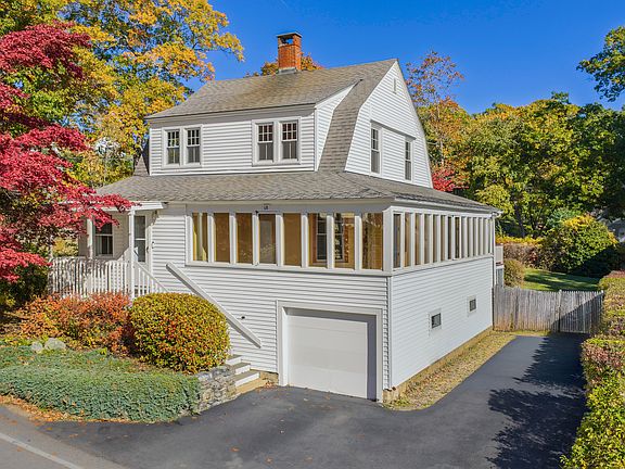 4th image of 18 Town Landing Road