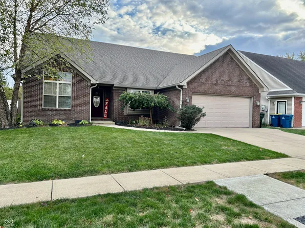 4363 W Summerhaven Dr, New Palestine, IN 46163