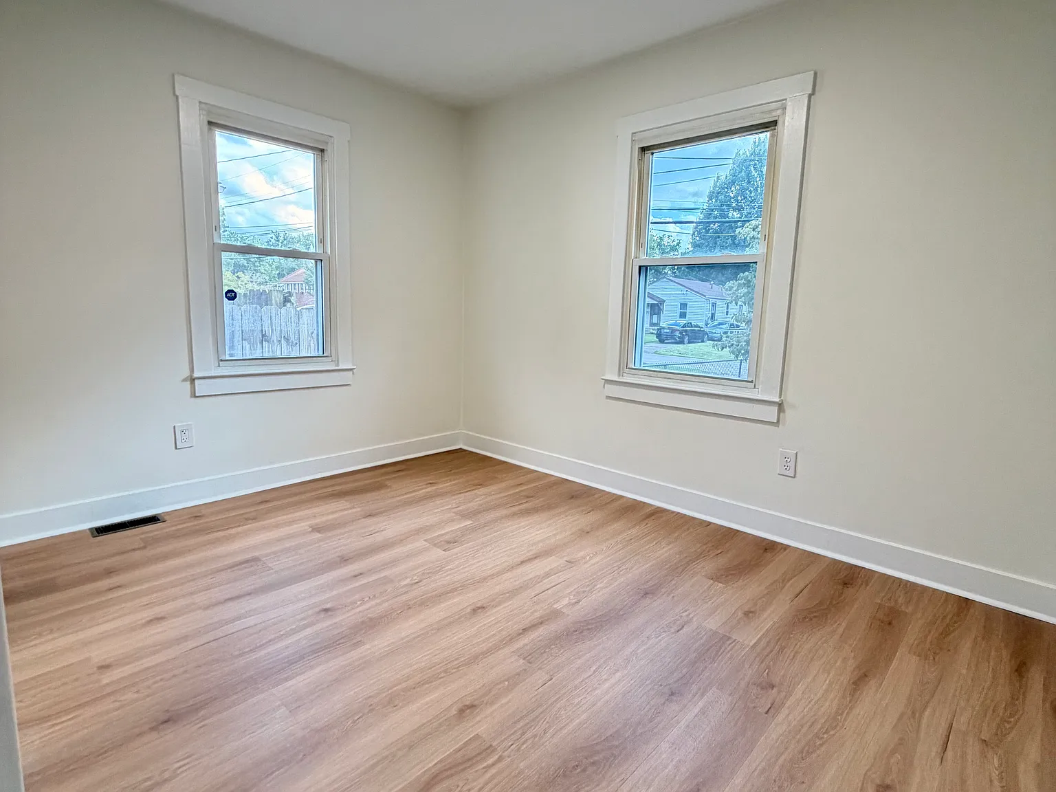 2 bed, 691 sqft, $1,900 — Photo 4