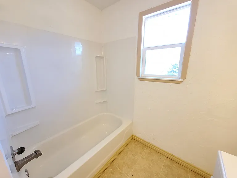 702 S Drexel St #C — Photo 13