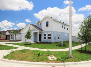 100 Keltic Dr, Kyle, TX 78640