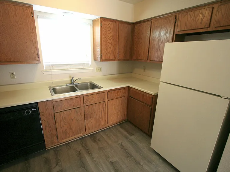 1102 Spring Loop — Photo 7