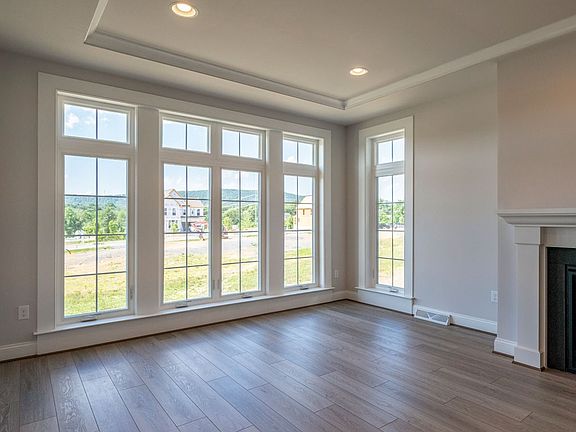 4th image of 712 Withers Park Dr