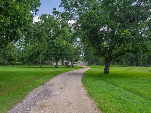 11935 County Road 170, Boling, TX 77420