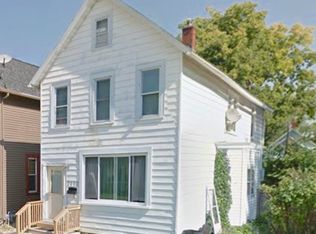 2112 Washington St, Dubuque, IA 52001