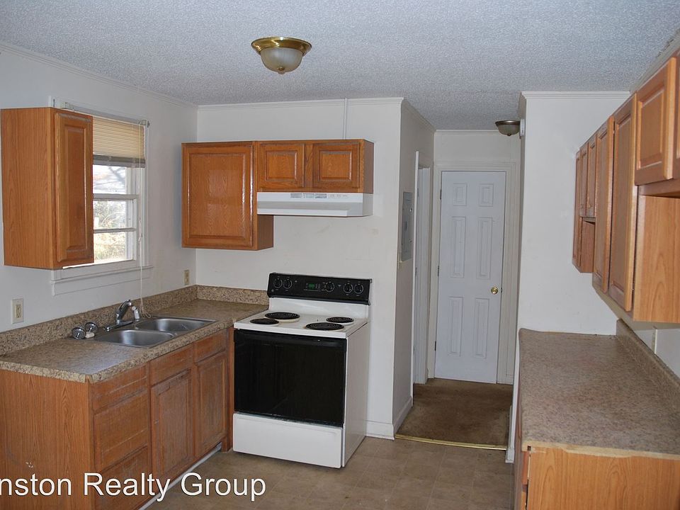 2nd image of 804 Candlewood Dr