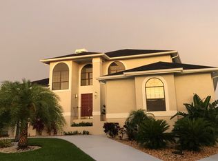 804 Golf Island Dr, Apollo Beach, FL 33572