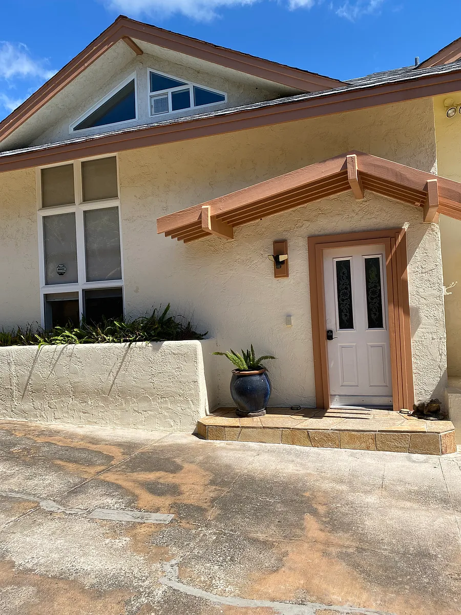 ENTRANCE INTO TWO STORY OHANA COTTAGE. - 84-245 Farrington Hwy #A