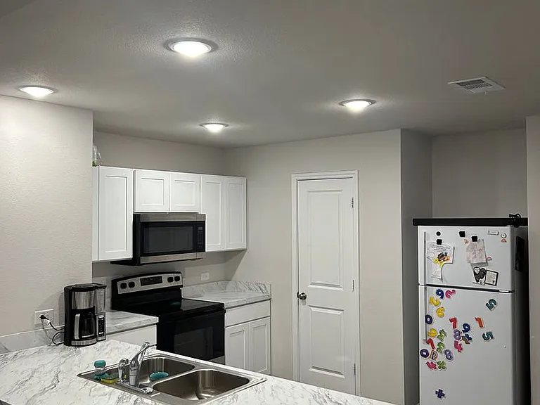 602 Clear Creek Ct — Photo 6