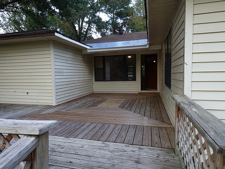 515 Livermore Ave — Photo 3