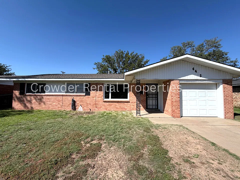 4402 Mesa Cir