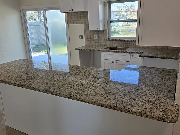 8118 Macoma Dr NE — Photo 10