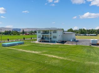 9216 E Pendleton Rd, Benton City, WA 99320