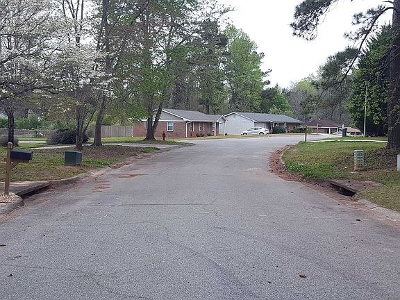 4th image of 3 Silverwood Dr