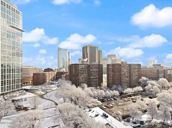 8 Whittier Pl APT 17E, Boston, MA 02114