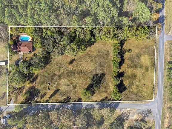 3rd image of 131 Daugherty Hill Rd