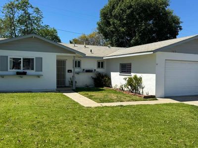 123 Barcelona St, Camarillo, CA, 93010