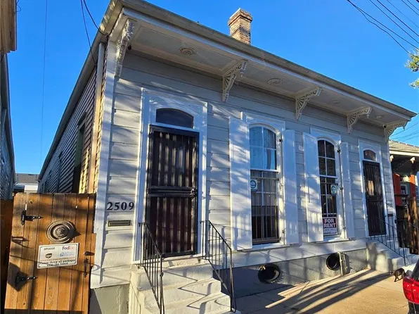 2509 Dauphine St, New Orleans, LA 70117