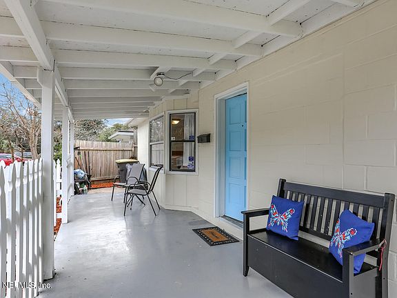 2nd image of 4586 MERRIMAC Avenue
