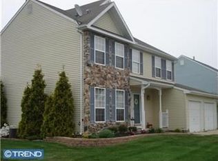 11 Daffodil Dr, Sicklerville, NJ 08081