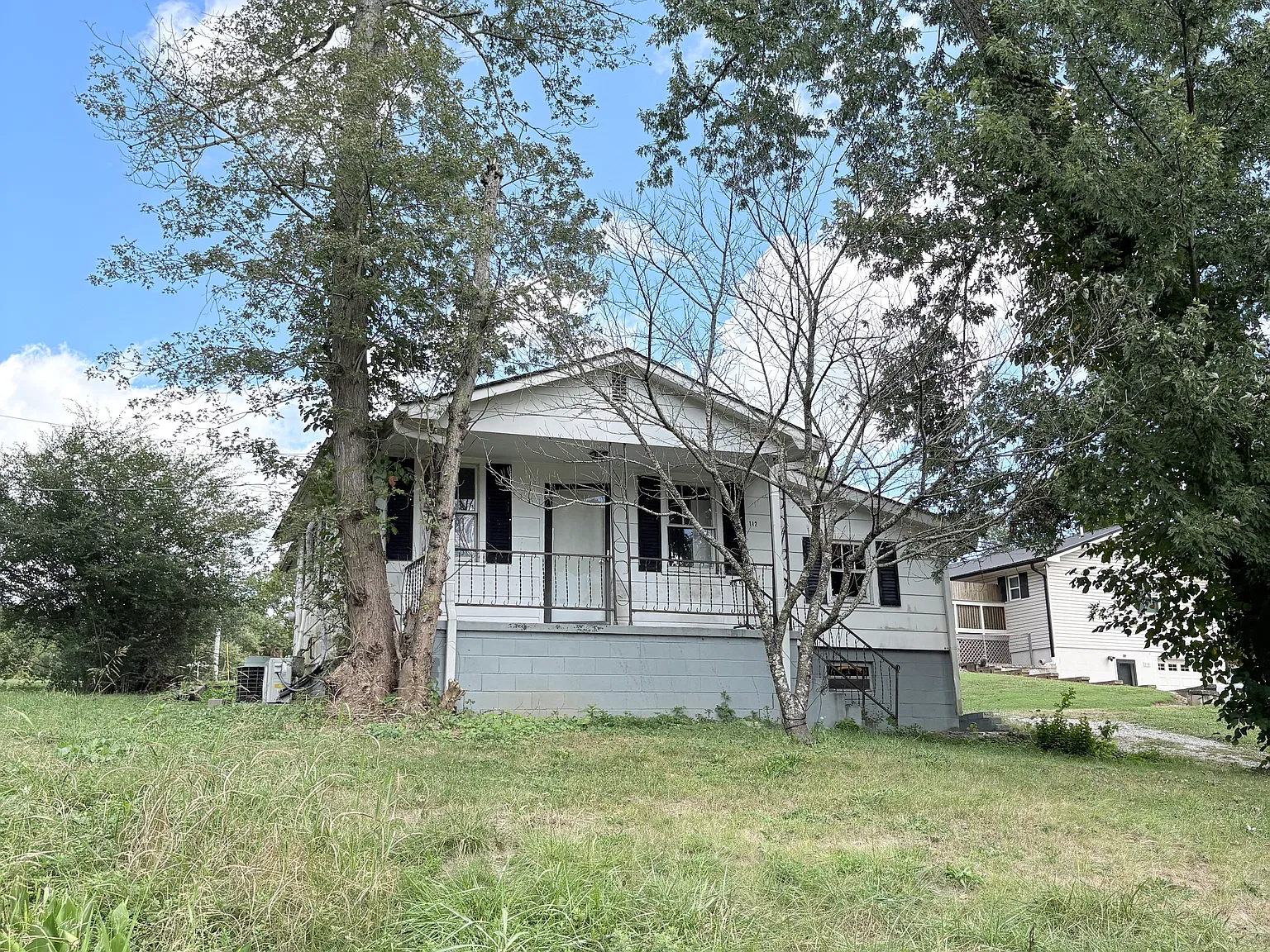 2 bed, 600 sqft, $1,200 — Photo 1