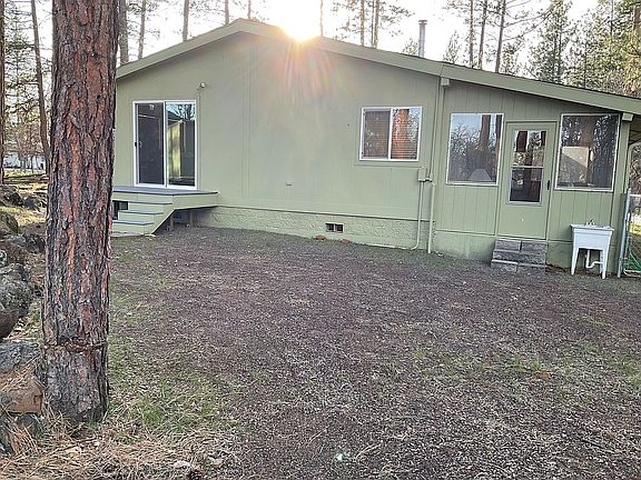 3rd image of 21655 Kern Rd