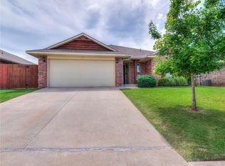 1228 Greenfield Ave, Yukon, OK 73099