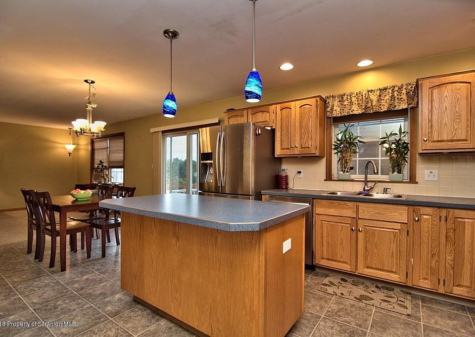 1513 Kozy Dr, Scranton, PA 18504 | Zillow