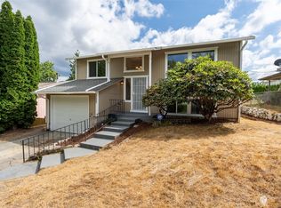 1122 E 62nd St, Tacoma, WA 98404