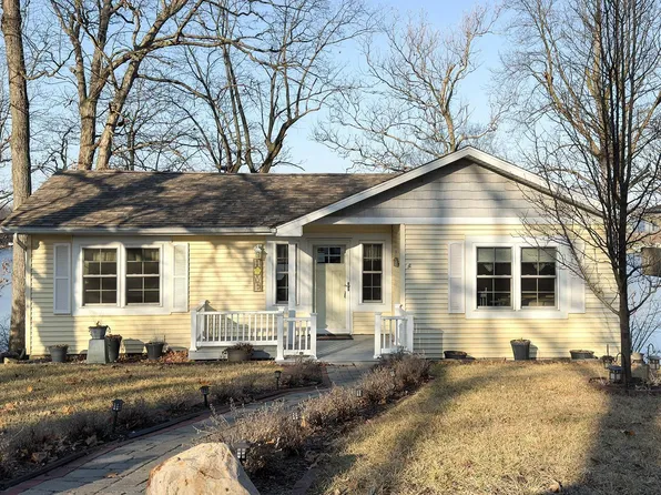 7706 N Sandy Beach Dr, Monticello, IN 47960