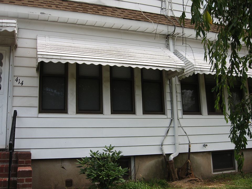 2nd image of 414 Georges Rd