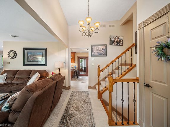 3rd image of 15232 W Pleasant Ct