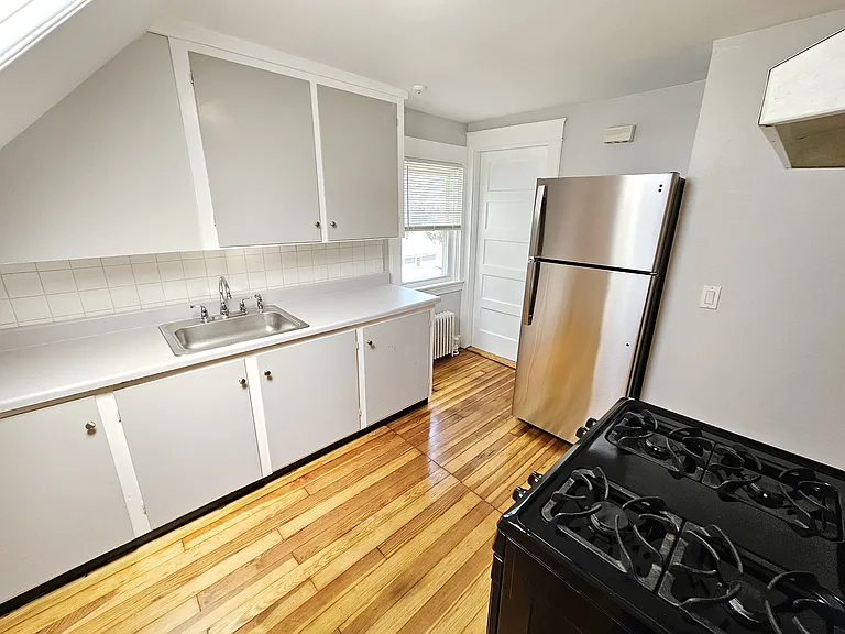 14 Methyl St #3 — Photo 11