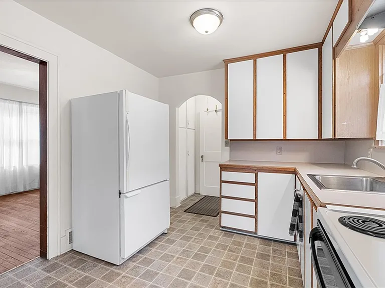 218 N Magnolia Ave — Photo 12