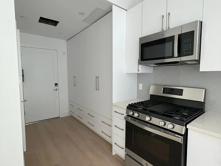 1127 Harrison Ave #210 — Photo 5