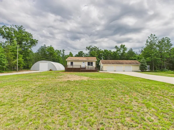1172 Trails End Rd, Grayling, MI 49738