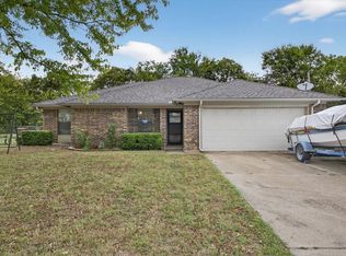 405 Nita Ct, Crowley, TX 76036