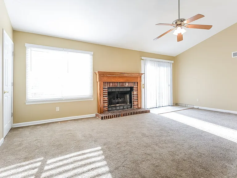 1202 Liberty Xing — Photo 8