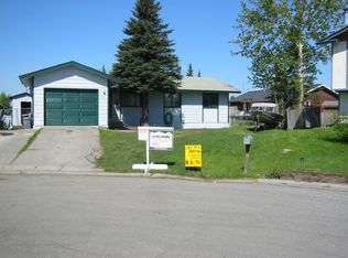 7400 N Wade Cir, Anchorage, AK 99518