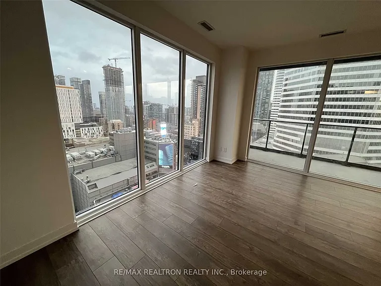 20 Edward St #2203 — Photo 19